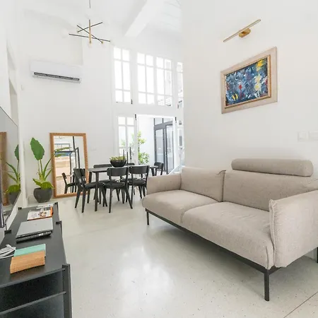 1924 Gemini House Jacuzzi, Garden, Rooftop Hébergement de vacances