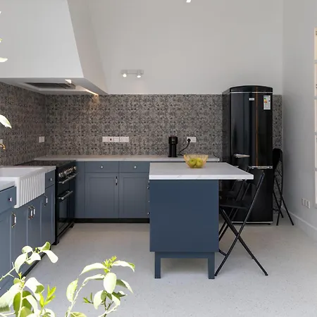 1924 Gemini House Jacuzzi, Garden, Rooftop * Nicosie