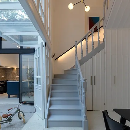 1924 Gemini House Jacuzzi, Garden, Rooftop Vakantiehuis Nicosia