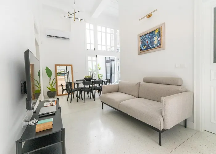 1924 Gemini House Jacuzzi, Garden, Rooftop Casa vacanze