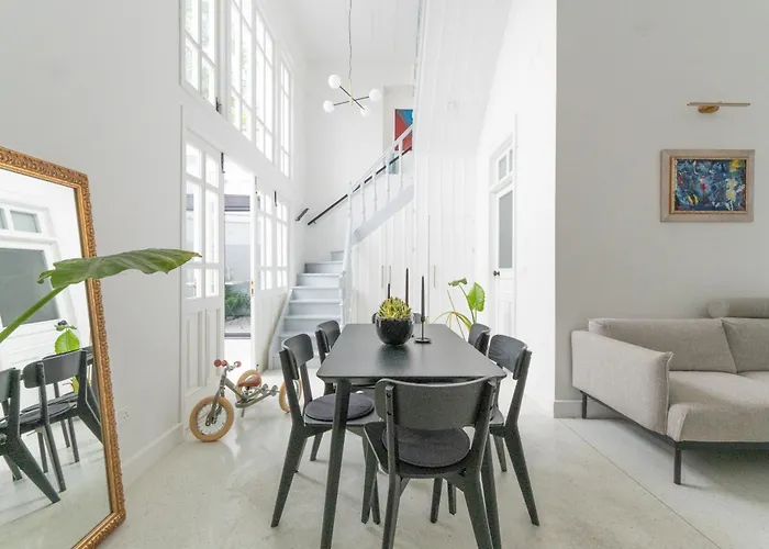 1924 Gemini House Jacuzzi, Garden, Rooftop Nikósie