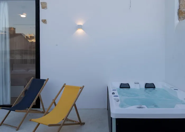 1924 Gemini House Jacuzzi, Garden, Rooftop Prázdninový dům